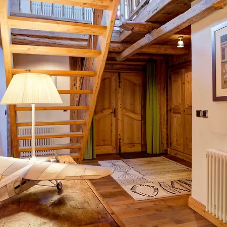 Maison Spacieuse Au Centre De Pour 8 Pers. Avec Cheminee Et Parking - Fr-1-568-18 Шале
