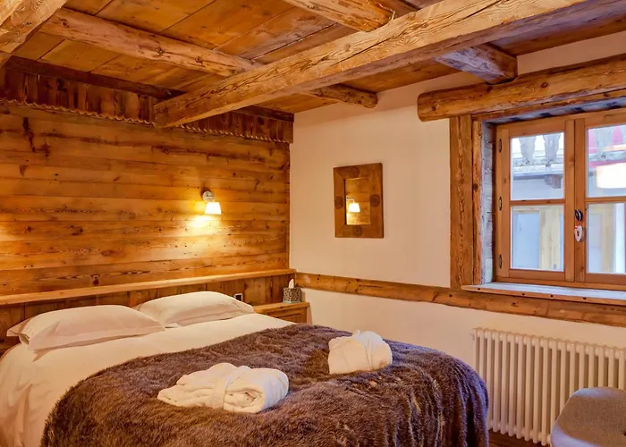 Maison Spacieuse Au Centre De Pour 8 Pers. Avec Cheminee Et Parking - Fr-1-568-18 木屋 谷雪维尔