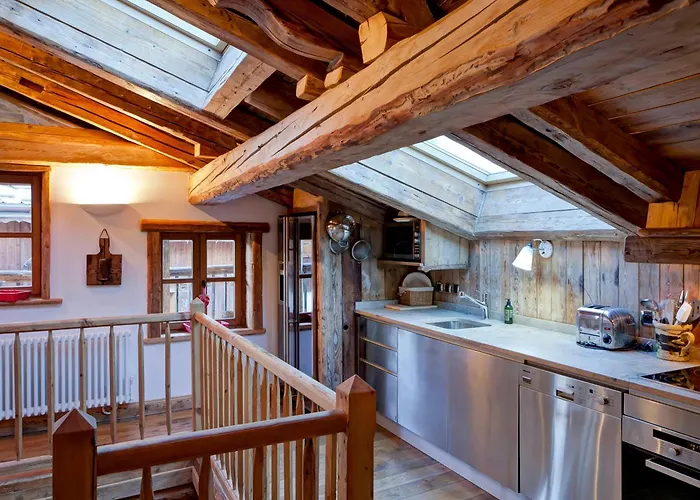 Maison Spacieuse Au Centre De Pour 8 Pers. Avec Cheminee Et Parking - Fr-1-568-18 * 谷雪维尔