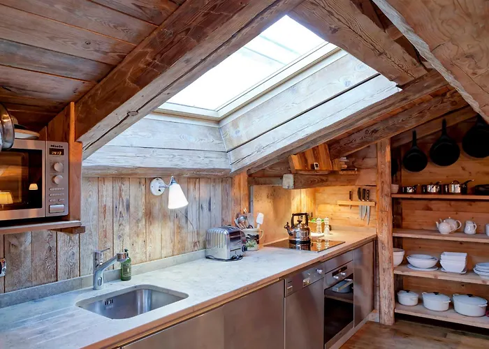 木屋 Maison Spacieuse Au Centre De Pour 8 Pers. Avec Cheminee Et Parking - Fr-1-568-18